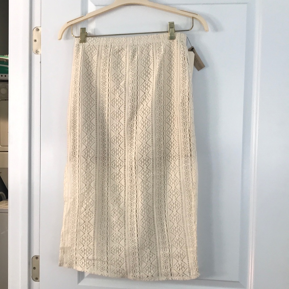 Billabong Cream Crochet “Lovers sun” pencil skirt